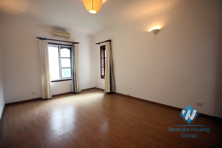 Gorgeous house in Tay Ho district for rent 